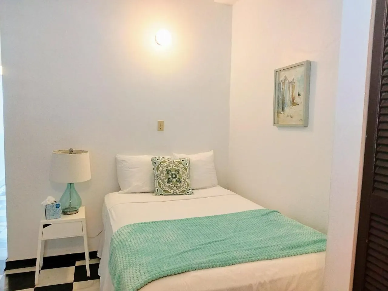 Aparthotel La Capitana Old San Juan Building